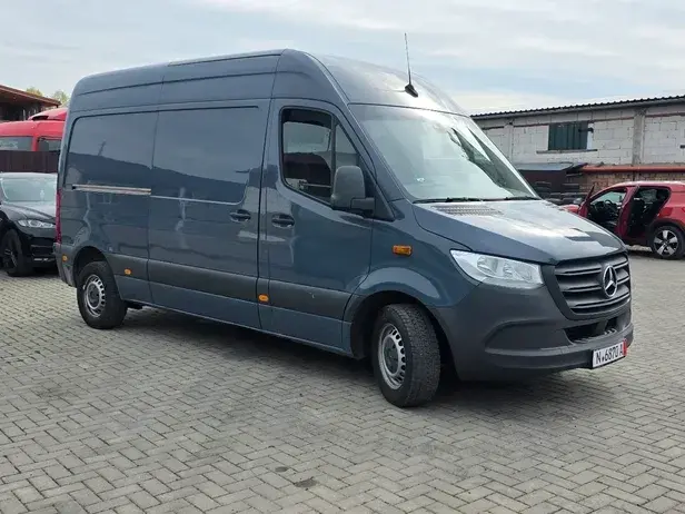 Mercedes-Benz Sprinter