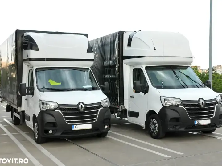 Renault Master cu lift