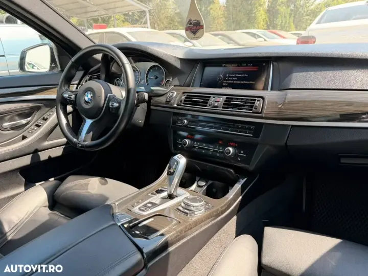 BMW Seria 5 F10/F11/F07 [2010 - 2017] 530d Sport-Aut. Modern Line