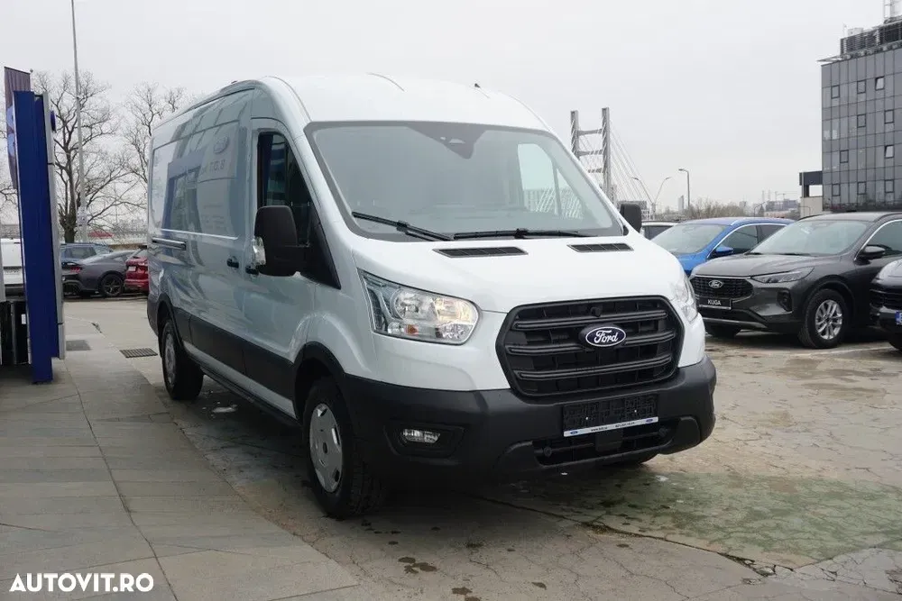 Ford Transit — imagine 3