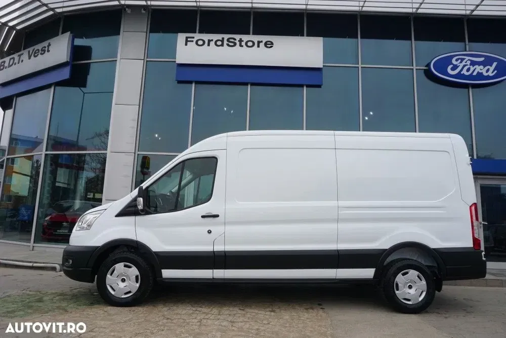 Ford Transit — imagine 4