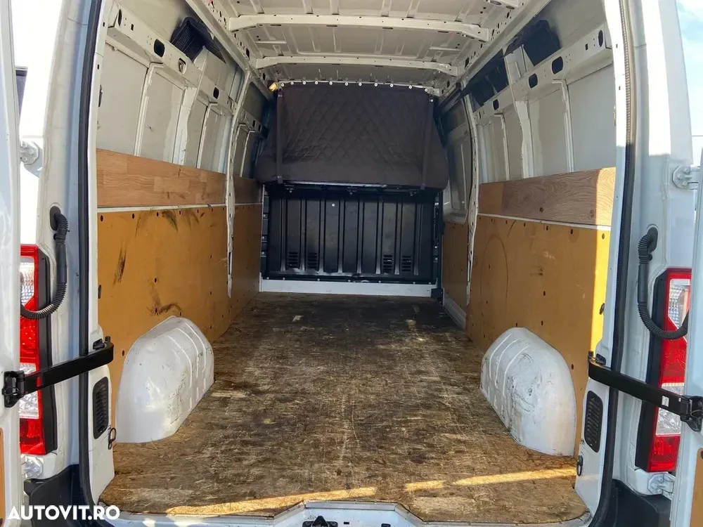 Renault Master Furgon 2.3 dci 135 cp L3H2 — imagine 5