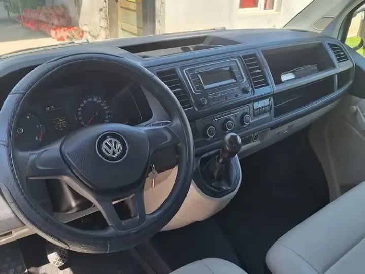 Volkswagen Transporter T6 Doka