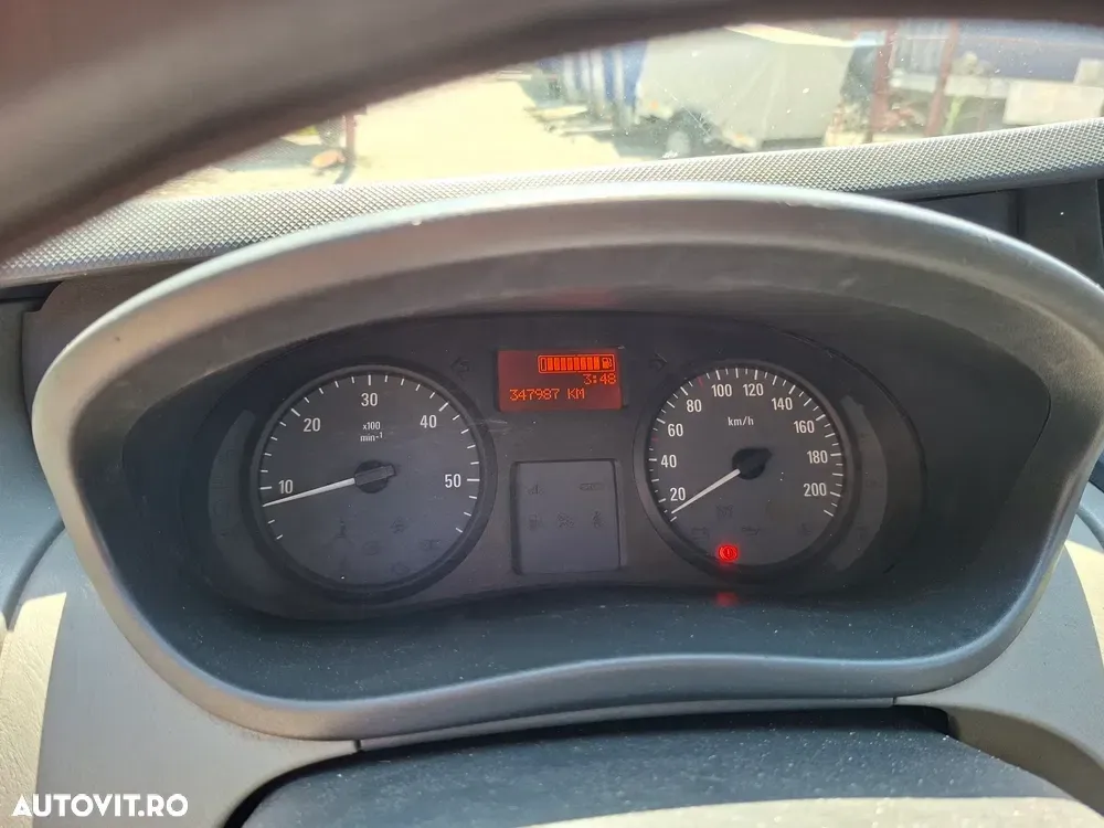 Opel VIVARO — imagine 5