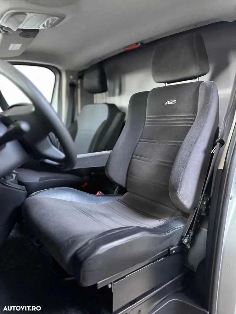 Opel VIVARO — imagine 6