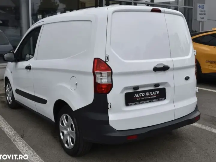 Ford Transit Courier