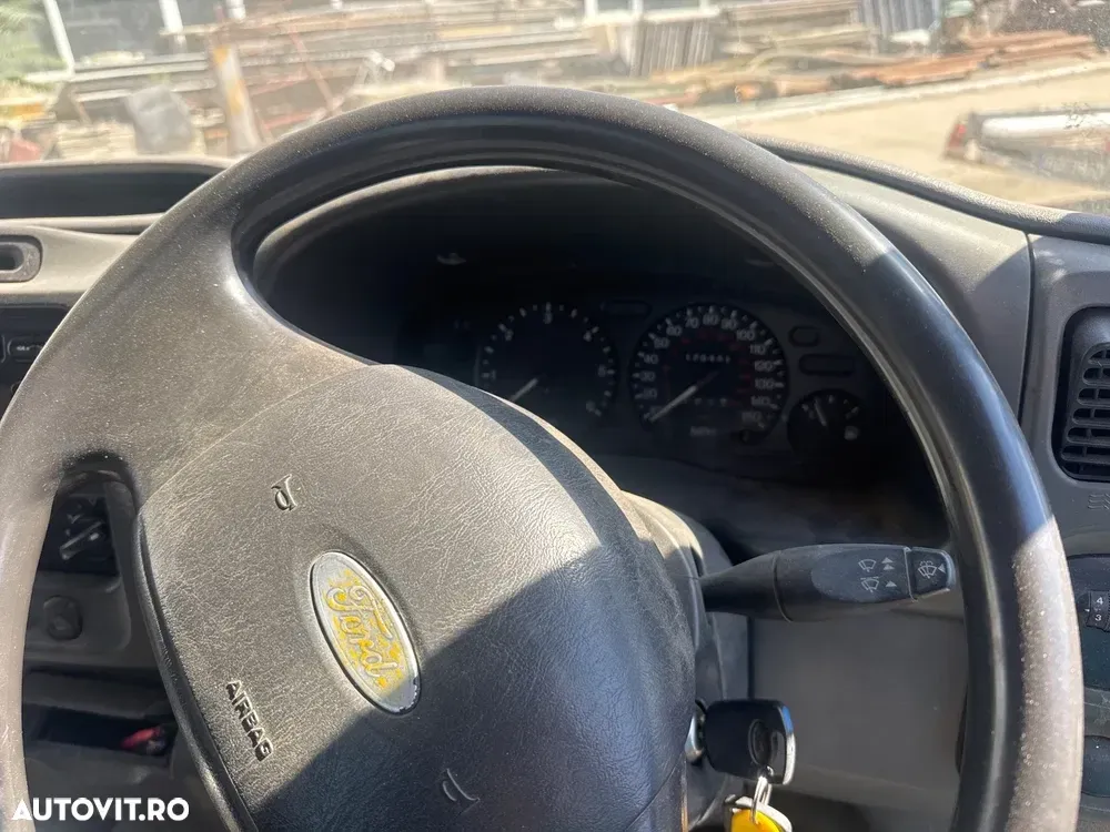 Ford TRANZIT — imagine 4