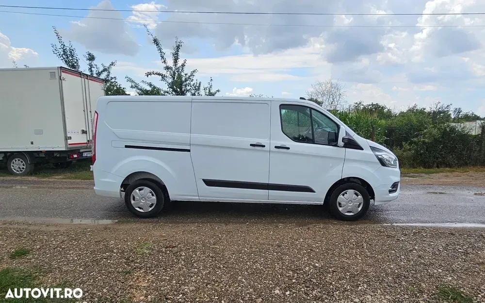Ford Transit Custom — imagine 4