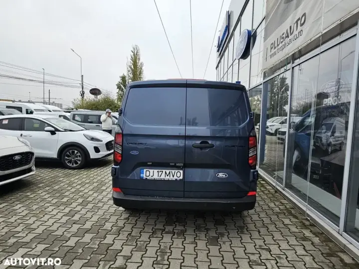 Ford Transit Custom Van (L2H1)
