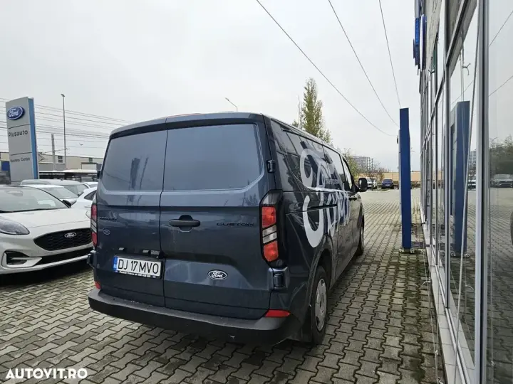 Ford Transit Custom Van (L2H1)