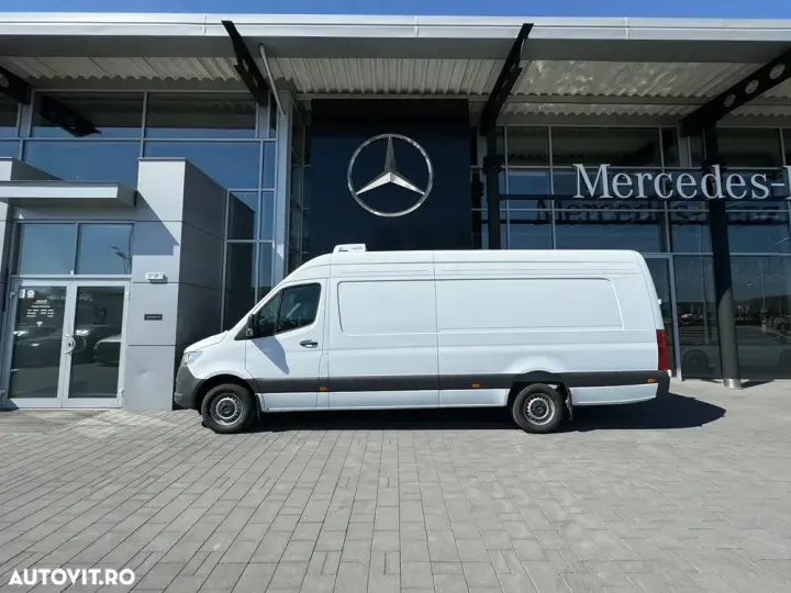 Mercedes-Benz Sprinter 317 Extralung Izoterm