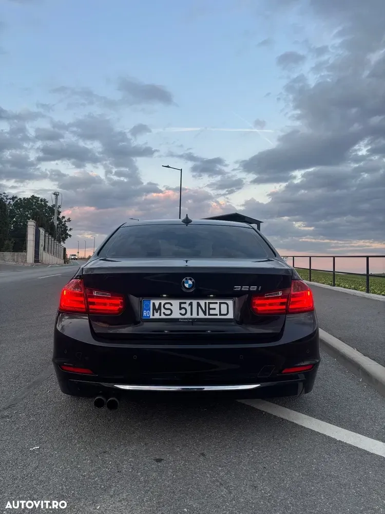 BMW Seria 3 F30/F31/F34 [2011 - 2019] 328i Aut. Luxury Line — imagine 3