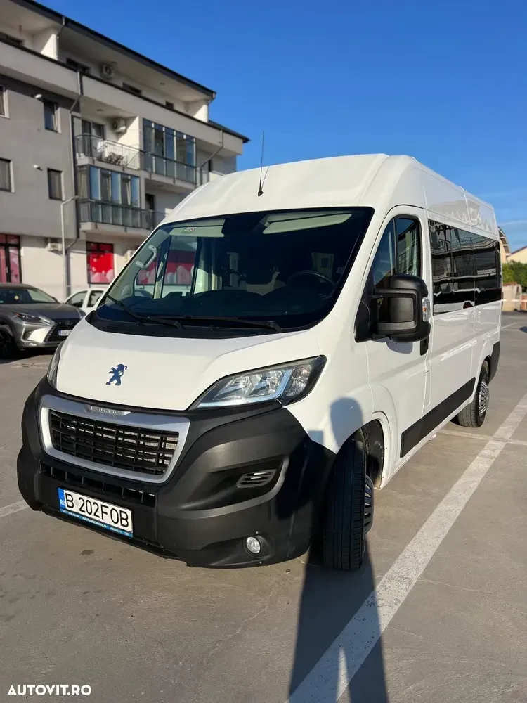 Peugeot Boxer Bus 8+1 — imagine 2