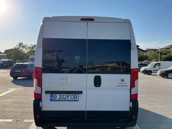 Peugeot Boxer Bus 8+1