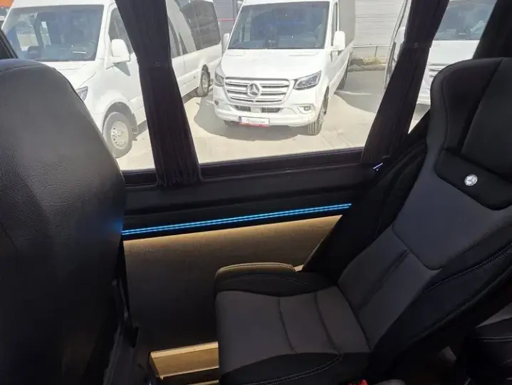 Mercedes-Benz Sprinter 519