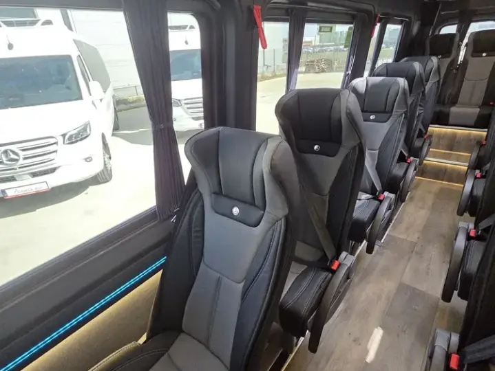 Mercedes-Benz Sprinter 519