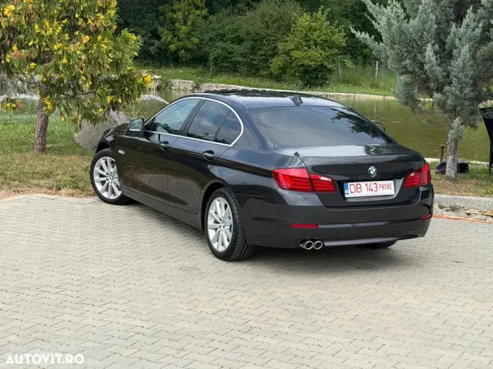 BMW Seria 5 F10/F11/F07 [2010 - 2017] 520d Aut. BluePerformance