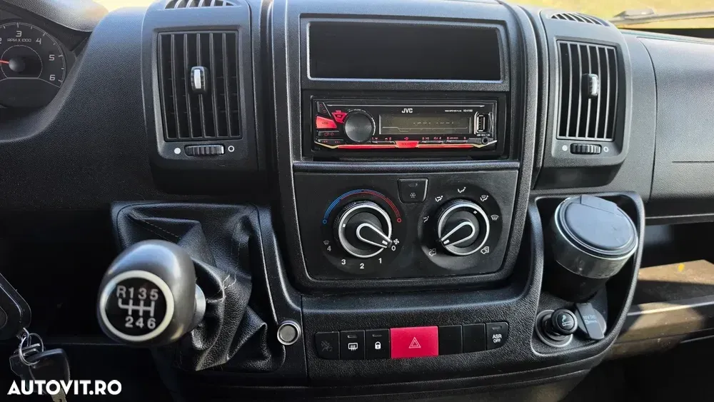 Peugeot Boxer — imagine 6