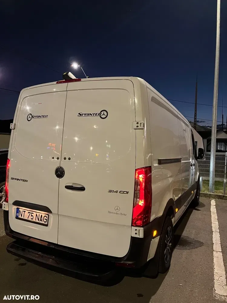 Mercedes-Benz Sprinter — imagine 2
