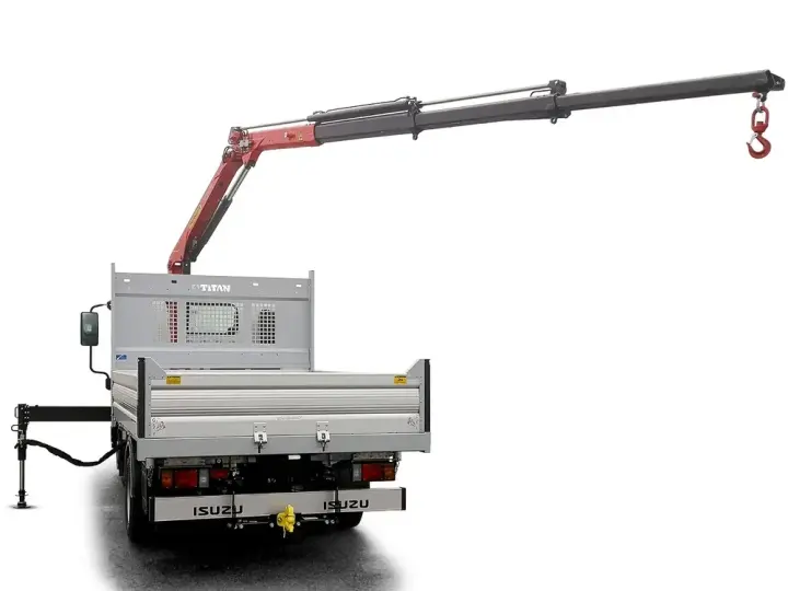 Isuzu M21