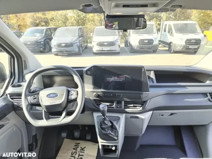 Ford TRANSIT CUSTOM KOMBI 8+1 LOCURI