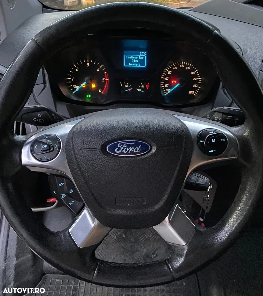 Ford Transit Custom — imagine 6