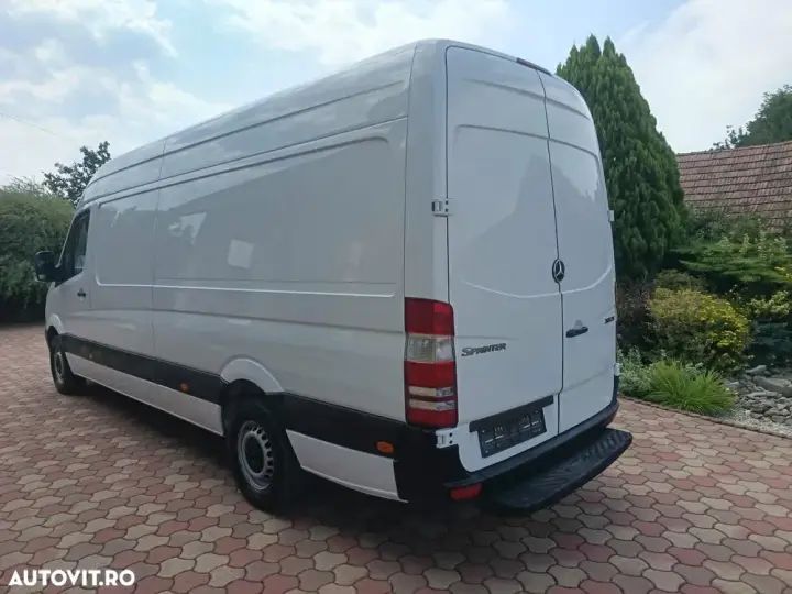 Mercedes-Benz Sprinter 313