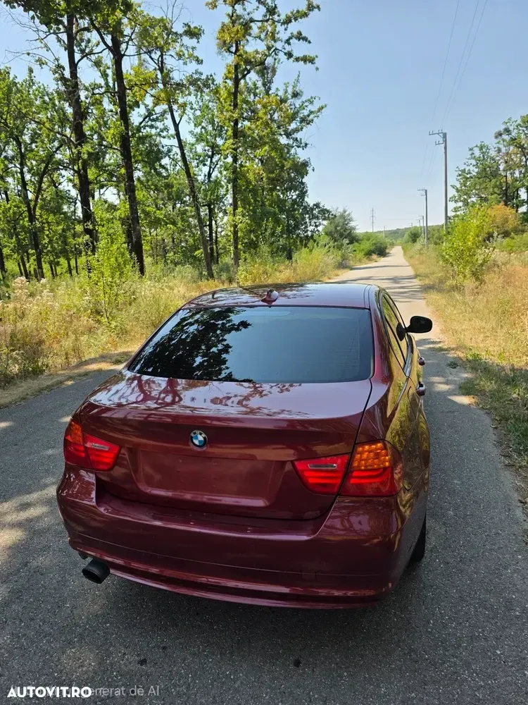 BMW Seria 3 E90/E91/E92/E93 [2005 - 2013] 320d — imagine 2