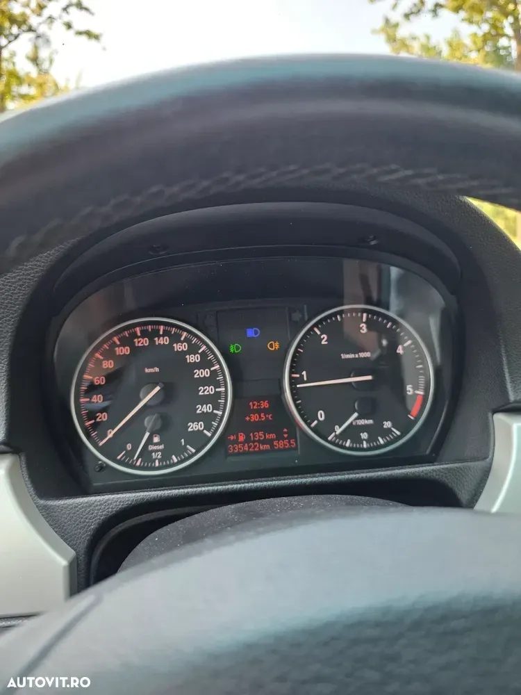 BMW Seria 3 E90/E91/E92/E93 [2005 - 2013] 320d — imagine 4