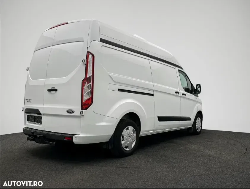 Ford Transit Custom — imagine 3