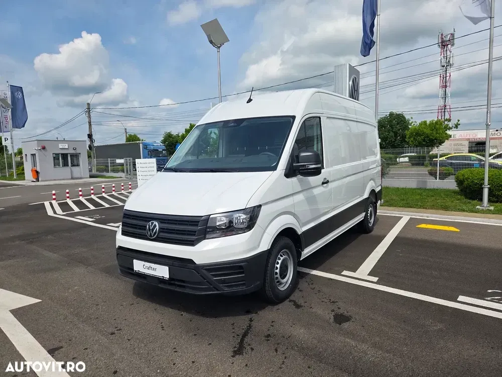 Volkswagen Crafter Furgon L3H3 — imagine 3