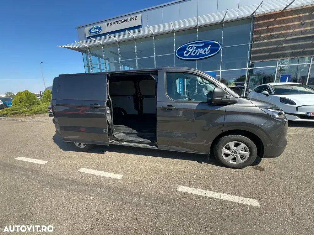 Ford Custom Van — imagine 2