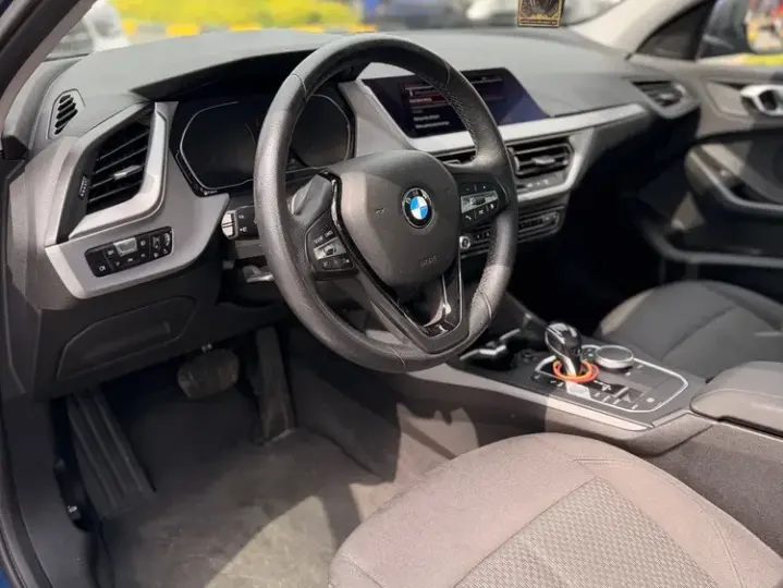 BMW Seria 1 F40/F52 [2017 - Prezent] 116d Aut. Urban Line