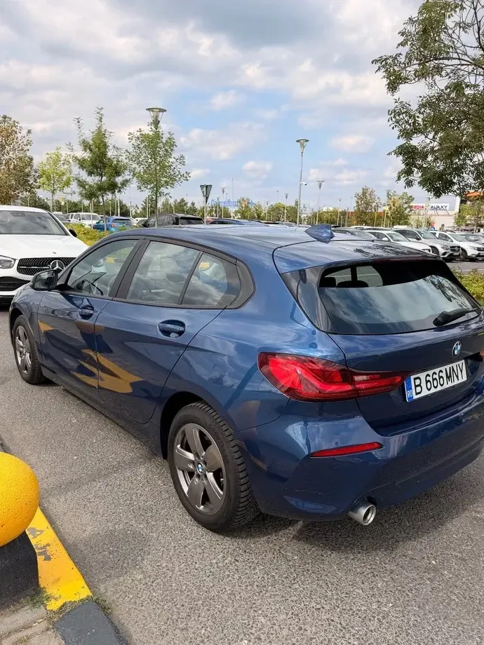 BMW Seria 1 F40/F52 [2017 - Prezent] 116d Aut. Urban Line — imagine 2