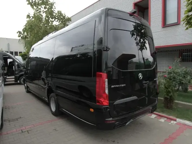 Mercedes-Benz 519 19+1+1 LOCURI vip *COC* IN STOCK