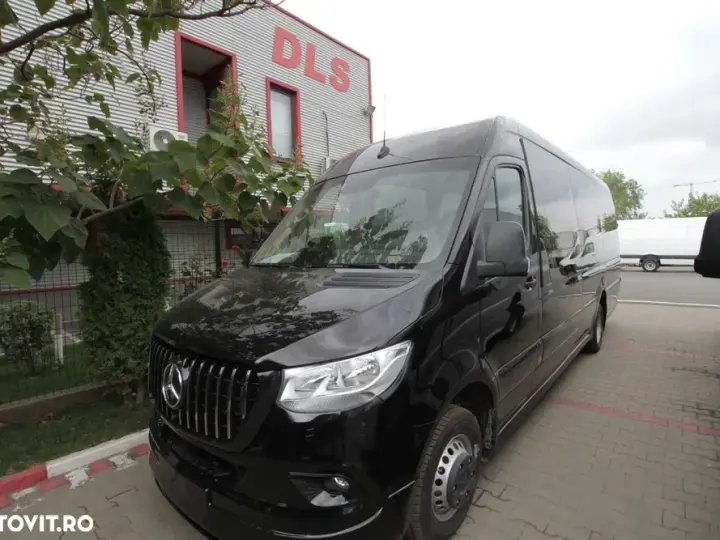 Mercedes-Benz 519 19+1+1 LOCURI vip *COC* IN STOCK