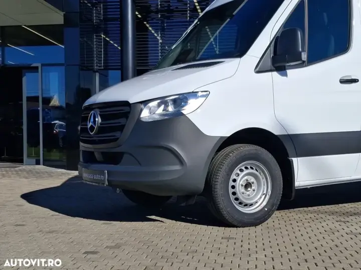 Mercedes-Benz Sprinter 317 CDI furgon lung PRO