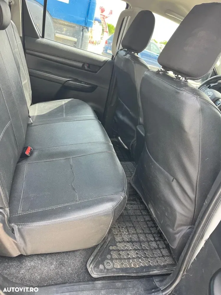 Toyota Hilux — imagine 6