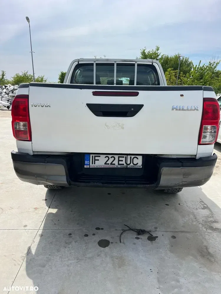 Toyota Hilux — imagine 4