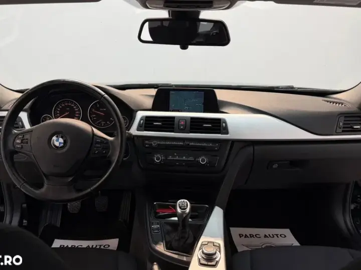 BMW Seria 3 F30/F31/F34 [2011 - 2019] 318d