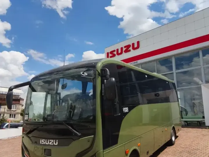 Isuzu Grand Toro