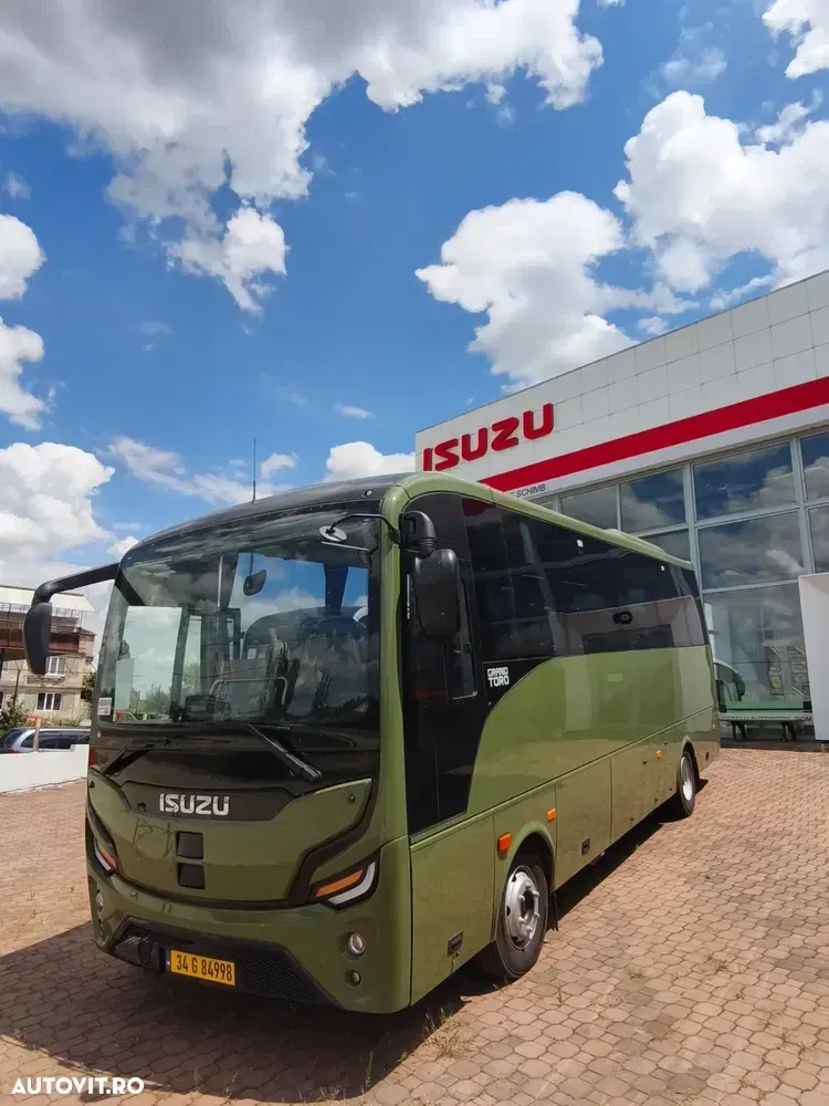 Isuzu Grand Toro — imagine 3