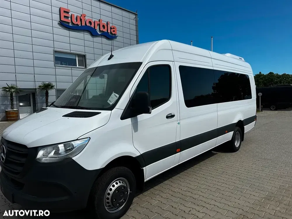 Mercedes-Benz Sprinter 517 Microbuz VIP 20+1 locuri Categoria a II-a 2026 — imagine 2