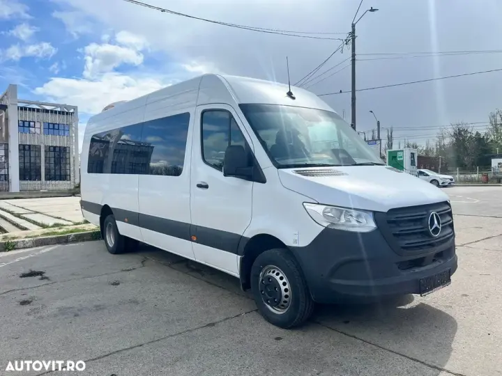 Mercedes-Benz Sprinter 517 Microbuz 20+1 locuri Categoria a II-a 2026