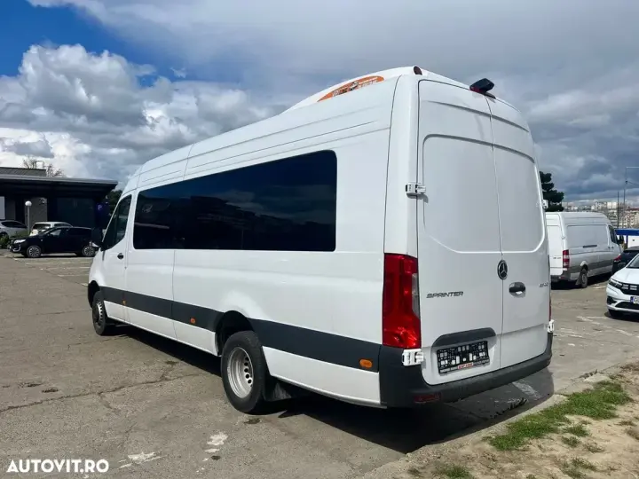 Mercedes-Benz Sprinter 517 Microbuz 20+1 locuri Categoria a II-a 2026
