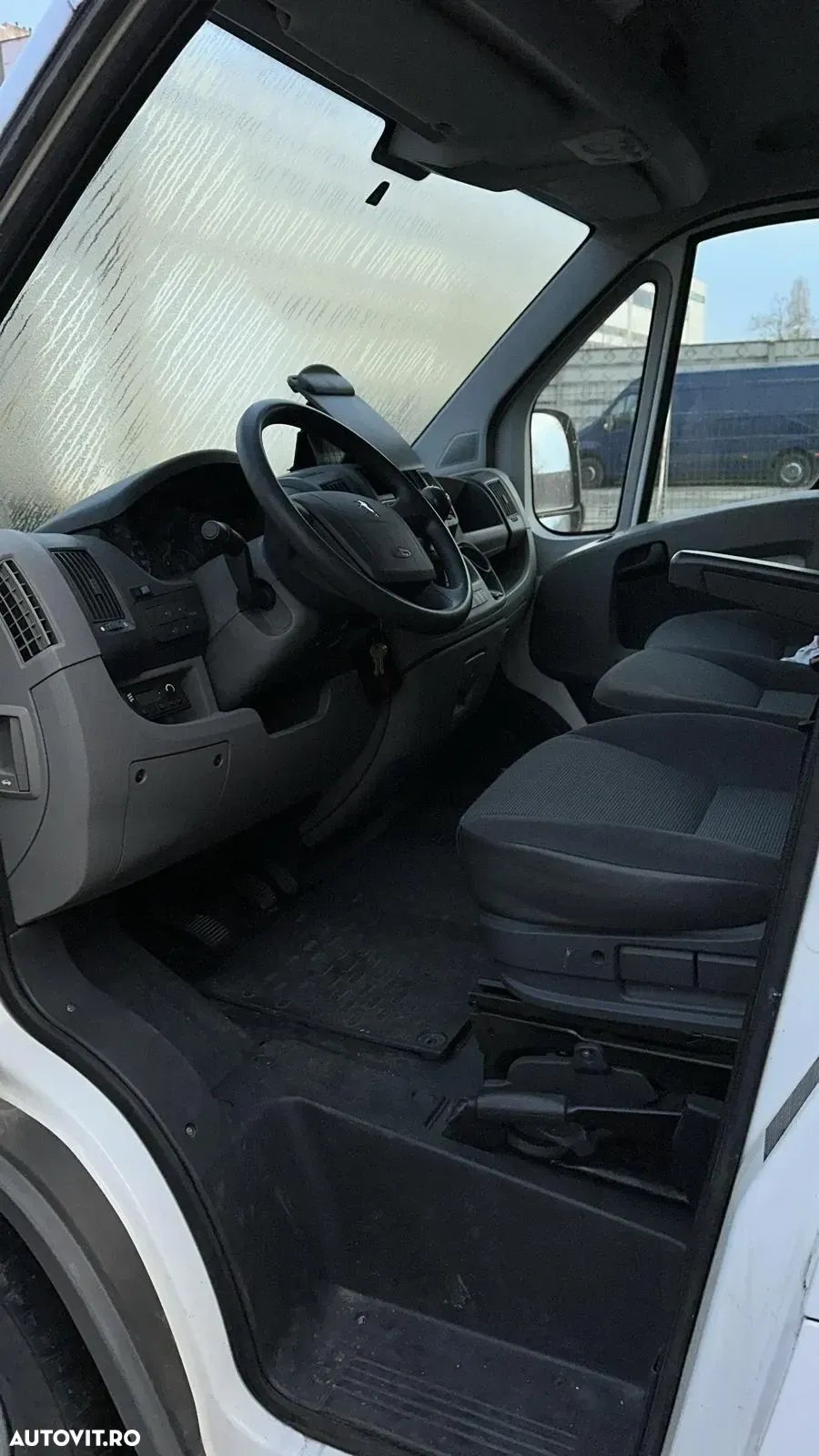 Peugeot Boxer — imagine 4