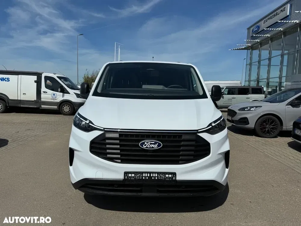 Ford Custom Van — imagine 2