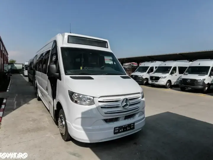 Mercedes-Benz sprinter 15+12+1+1scaun rotile*stock* gata de livrare