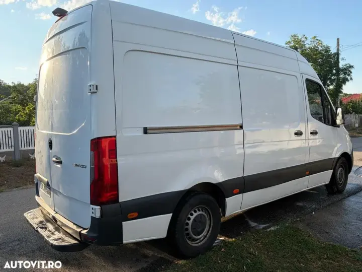 Mercedes-Benz Sprinter