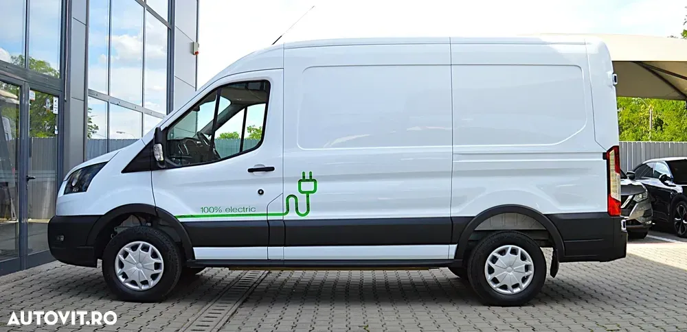 Ford E-TRANSIT L2H2 3500KG N1 — imagine 5